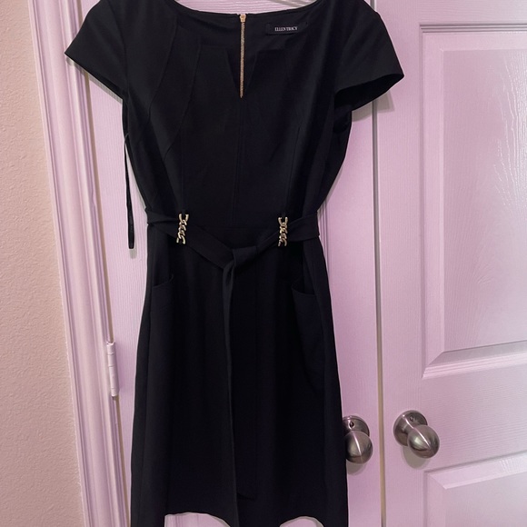 Ellen Tracy elegant dress with gold detail front and belt - Picture 1 of 2